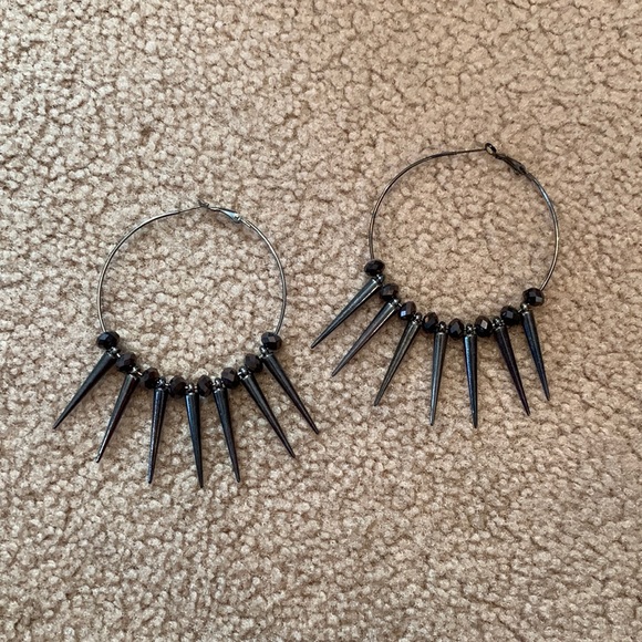 Jewelry - Earrings